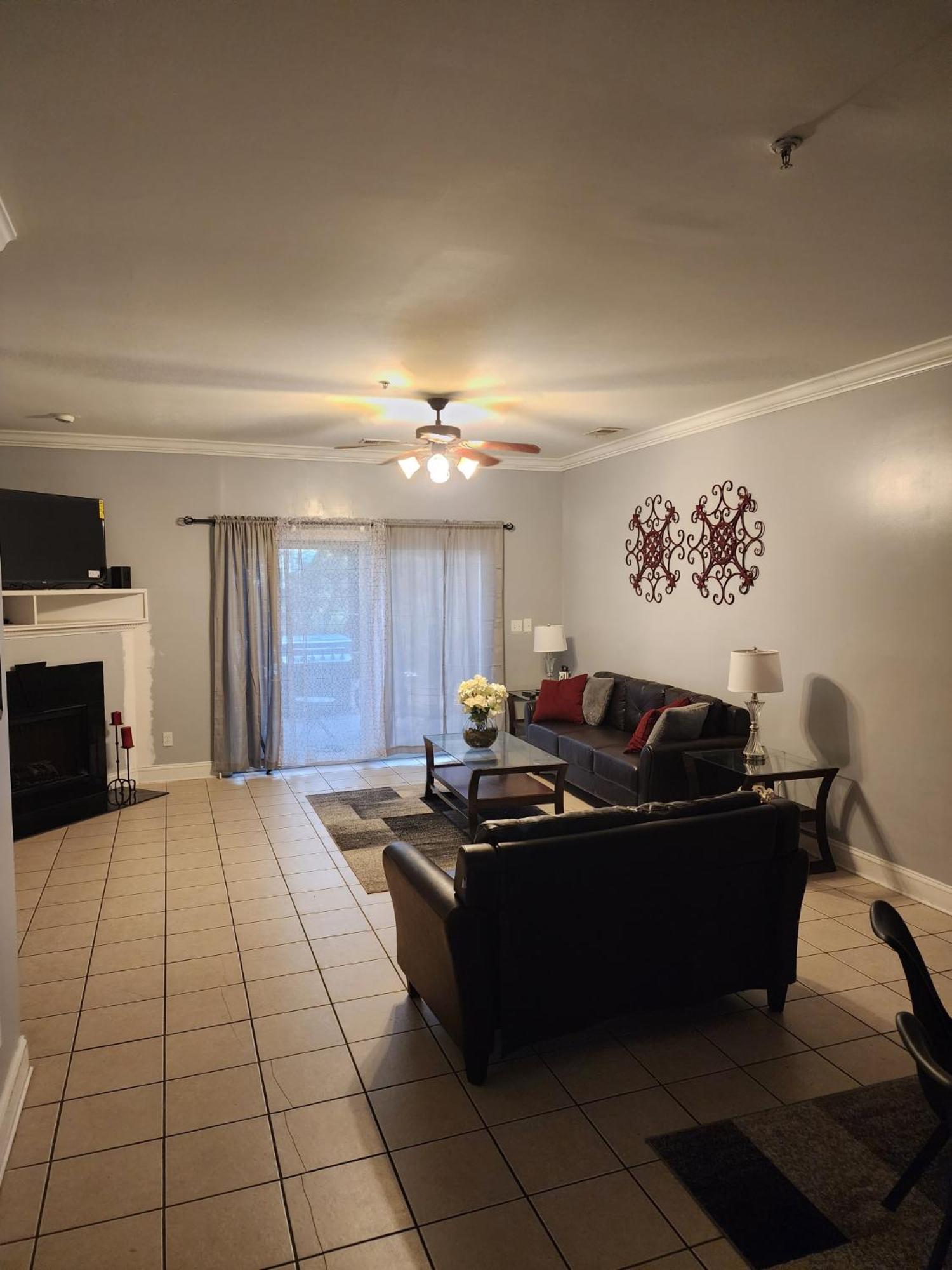Private Room Balcony And Bathroom In Charleston Exterior photo